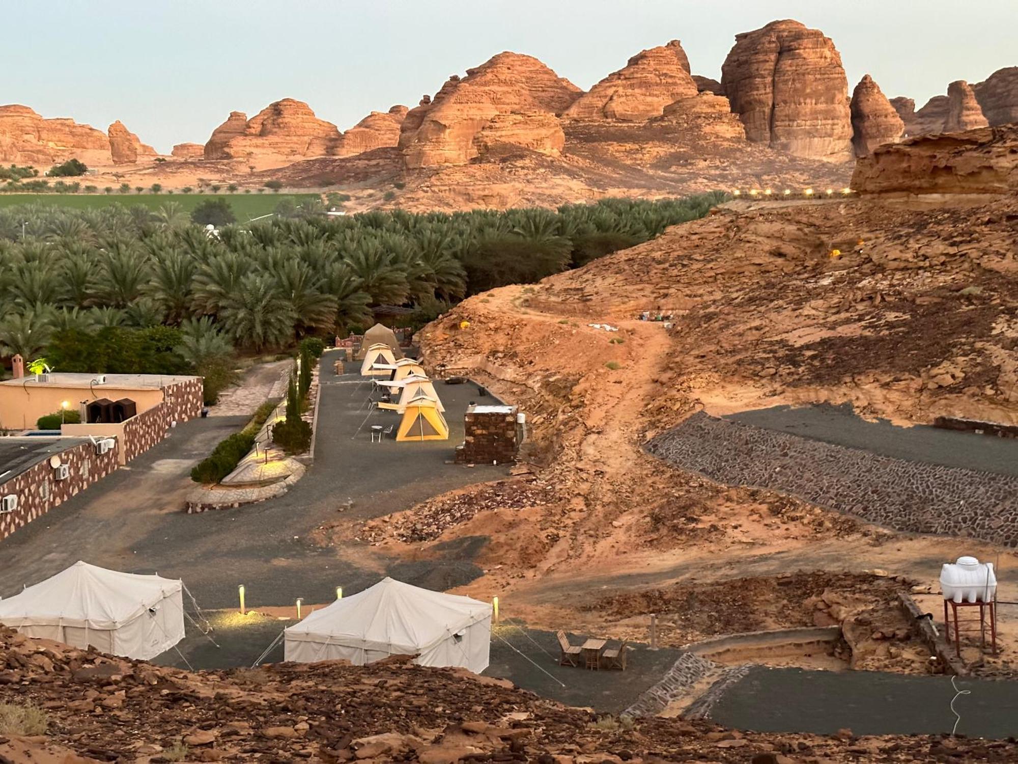 Rural Tents Naseem الخيمةالريفيةalouzaib Al-`Ula Eksteriør billede