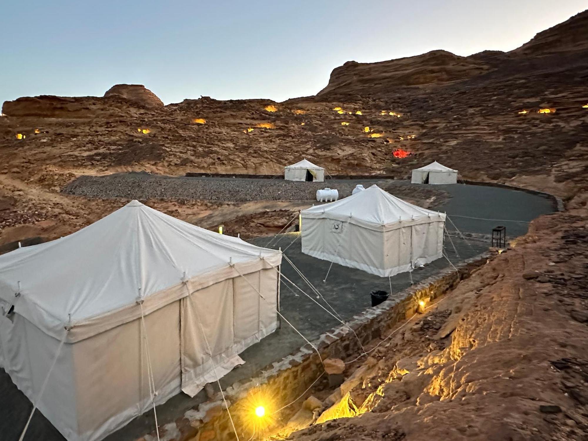 Rural Tents Naseem الخيمةالريفيةalouzaib Al-`Ula Eksteriør billede