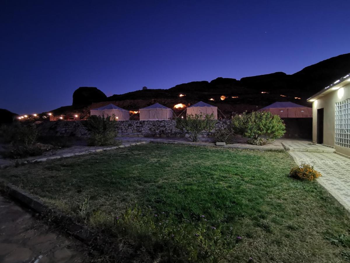 Rural Tents Naseem الخيمةالريفيةalouzaib Al-`Ula Eksteriør billede